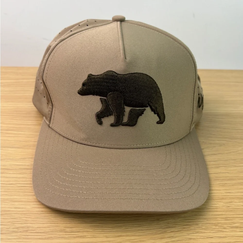 Brown Bear Waggle‎ Snapback Trucker Hat